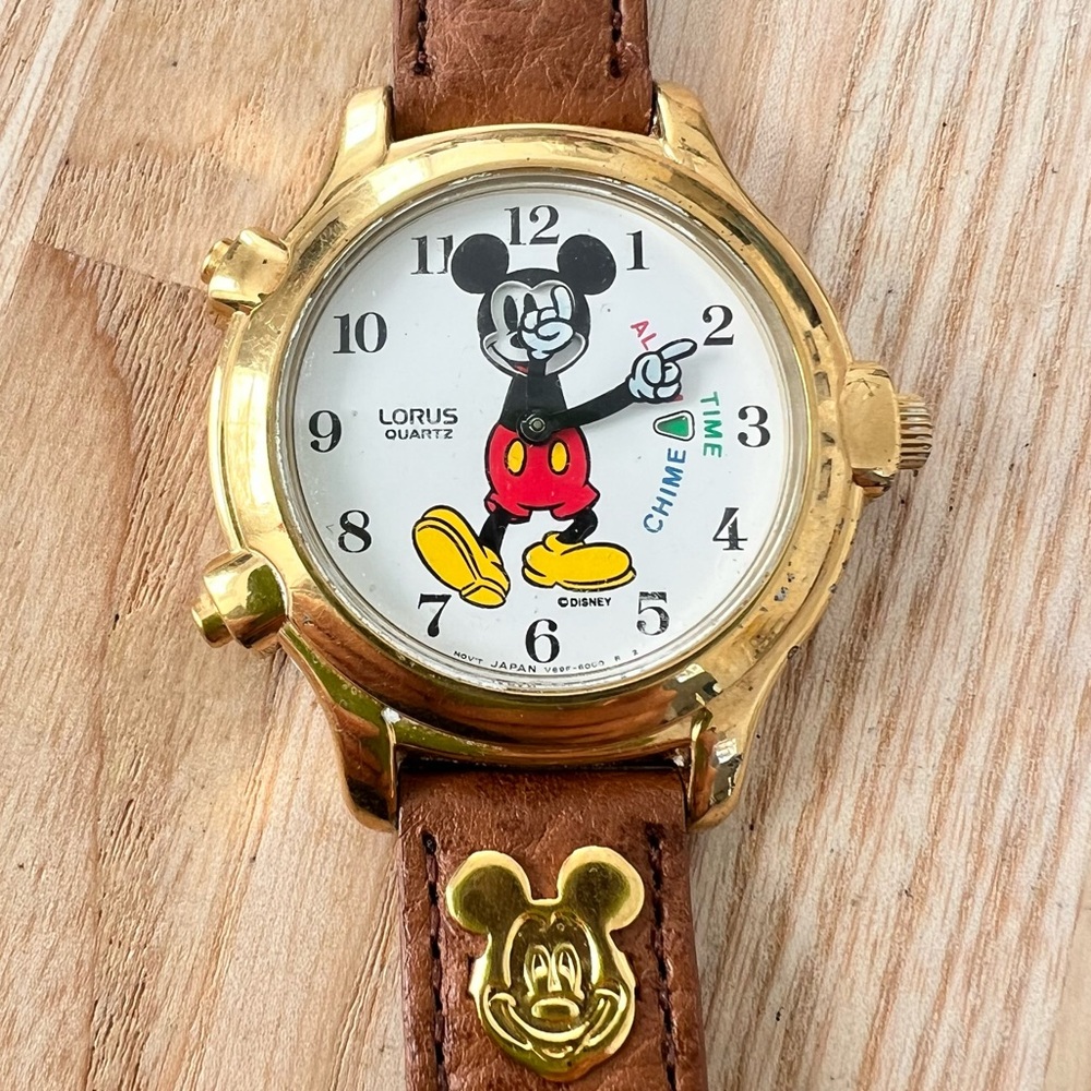 Rare vintage Lorus Disney Mickey Mouse alarm watch NEW BATTERY